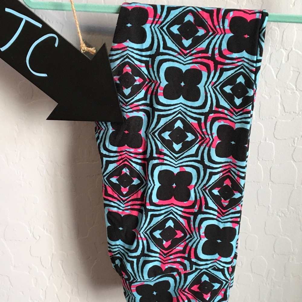 Lularoe Tall and Curvy leggings